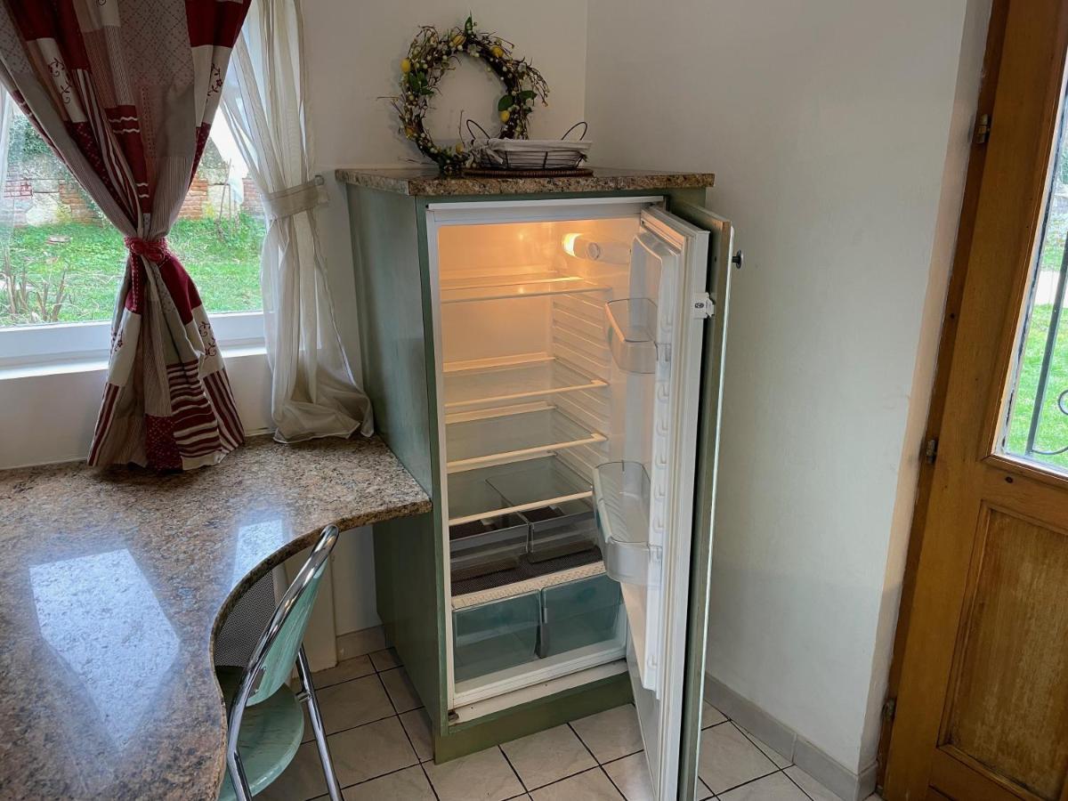 Maison De Jardin - Confort, Commodite, Bien Equipe Livarot-Pays-d'Auge Luaran gambar